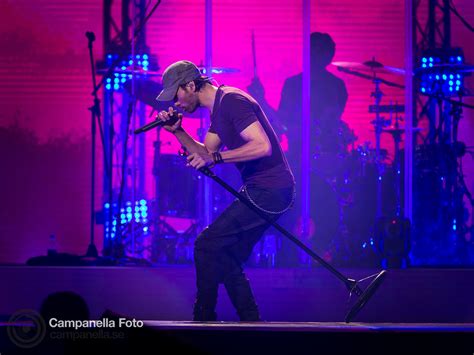 Enrique Iglesias i Stockholm: En konsert fylld av passion och nostalgi!